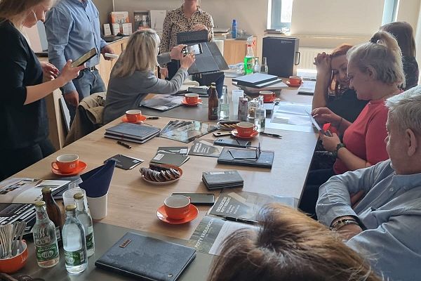 Kawa z Niemannem - spotkaj się z nami!