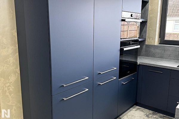 Granat 4702 - Mebloman